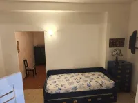 Apartment 300 m beach Costa Marina di Pinamare -WIFI-A/C-SMART TV 43" Hotels in Andora