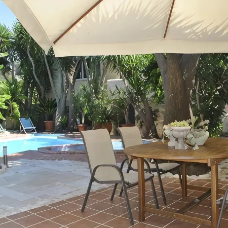 Villa with character and beautiful garden close to Rethymno