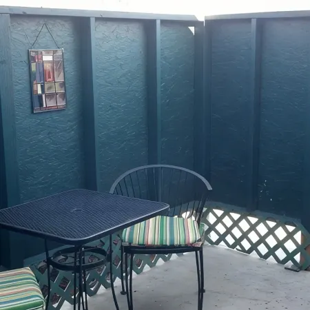 LOCATION! WALK TO DOWNTOWN AND OLD MILL - ONE BEDROOM ONE BLOCK FROM THE RIVER