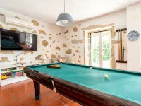 Solar Piedade - 12.500 m2 property with heated pool and sports court Hotels in Maia
