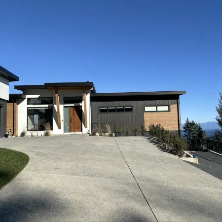 The Ridge Suite-Vancouver Island