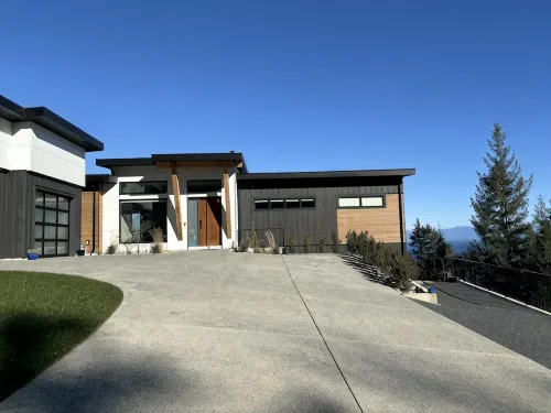 The Ridge Suite-Vancouver Island