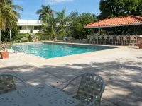 24 gated security studio apartment,  Seawind on the bay Freeport Mobay - 2つ星