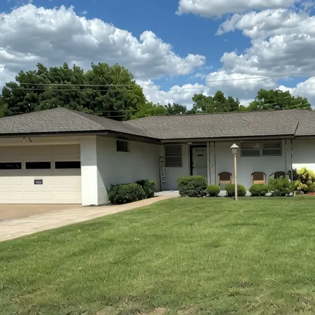 Nice 3 Bedroom, 1.5 bathroom Chickasaw House