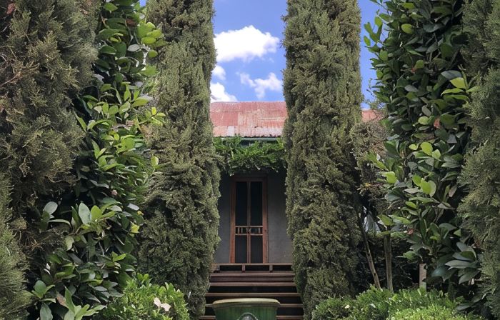 French cottage 1854 with stunning Alfesco garden