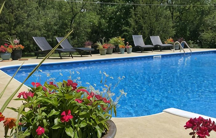 3 Bedroom Home Pool 2 Miles from Crater of Diamonds