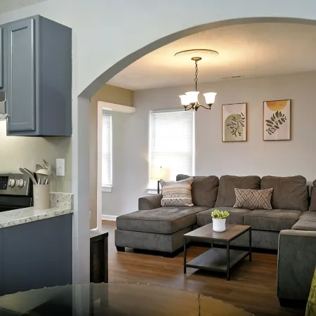 Downtown Gem 2 Br w Spacious Yard