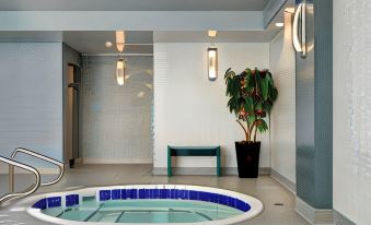 Chateau Victoria Hotel & Suites