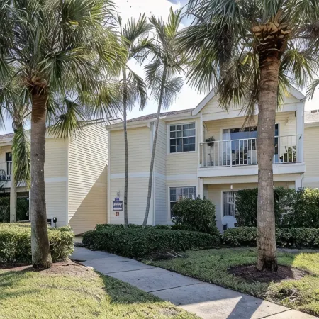Unique Coastal Retreat W/2 Kings