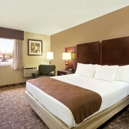 Super 8 by Wyndham Chandler Phoenix
