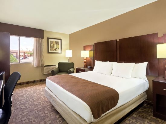 Super 8 by Wyndham Chandler Phoenix