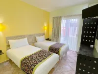 Seven Crown Express & Suites by Kavia Các khách sạn gần Bar Barómetro