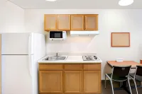 WoodSpring Suites Tyler Rose Garden