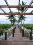 Beautiful upgraded 1 bdrm & sofa bed stunning views , pool hot tub , 2nd floor,