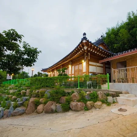 Suncheon Bay Minsok Hanok Pension