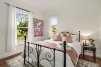 Historic country cottage on beautiful estate minutes from Bowral and Mittagong - Country Houses