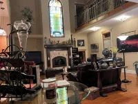Indiana Dunes Getaway on 2 acres! Truly unique 4 Bedroom, 4 Bath home! - 무료 와이파이