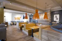 Premier Inn Manchester Airport Heald Green - Parkplatz