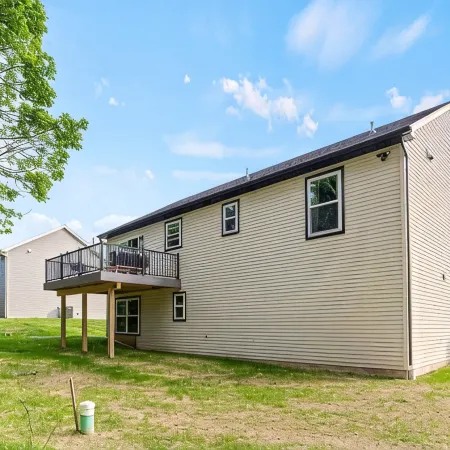 The Respite: Spacious beautiful new build, sleeps 8-10. 7 minutes from Hershey.
