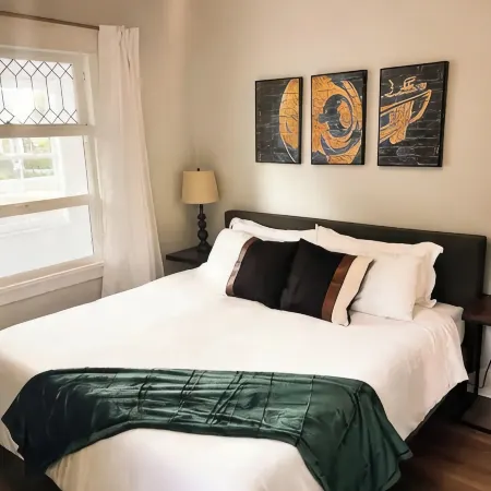 Modern Comfort in a Bright Nampa Retreat