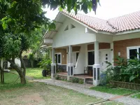 โรงแรมอินตัน ปูร์วาการ์ตา - พร้อมอาหารเช้า
