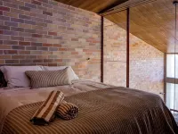 Camperdown - Luxury Architectural Escape - Brand New Home!!! Hotels in Camperdown