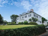 Spacious Waterview Home - Spa, Pool Table & Fireplaces – for Families & Reunion Ξενοδοχεία στην πόλη Bourne