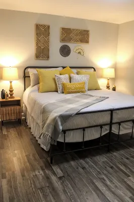 Cozy 2-bedroom house in Savannah. We welcome you!