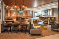 SpringHill Suites by Marriott The Dunes On Monterey Bay - parking