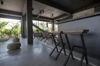 Escotel Krisnantara - Guest houses