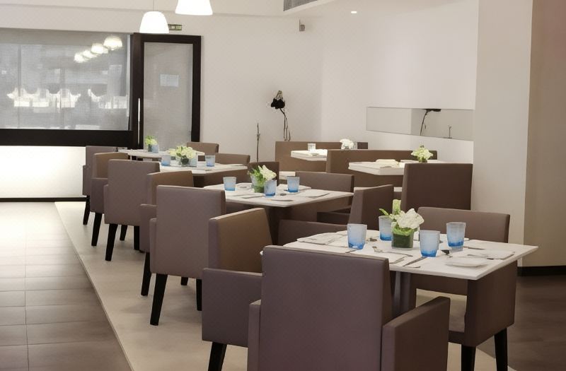 Hotel The Hans - Connaught Place, New Delhi photo 4