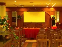 Gemas Golf Resort Hotels in Tampin