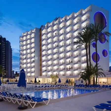 Ambassador Playa II