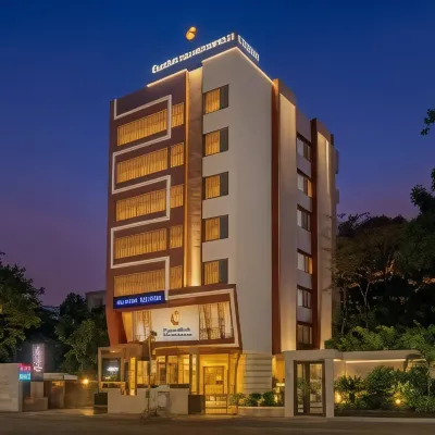 Comfort Inn Metropolis Hotel dekat Paras Dham Temple