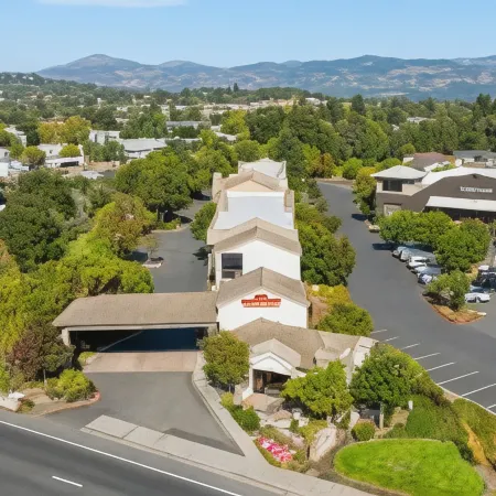 Hawthorn Suites by Wyndham Napa Valley