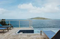Private Waterfront 5 Bedroom Villa! Stunning views from every room!