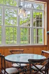 Chautauqua Farmhouse & Cabin - Sleeps 12 - Streamside Retreat - Homestays