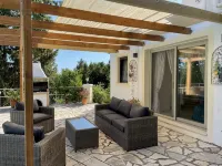 Spacious villa in extensive private grounds overlooking Ahai bay near Erimitis - Boutique