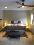 Modern Downtown Loft in Heart of Silverton - Wi-Fi