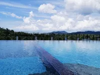 Bellevue Ocean Patong Hoteles cerca de Playa Freedom