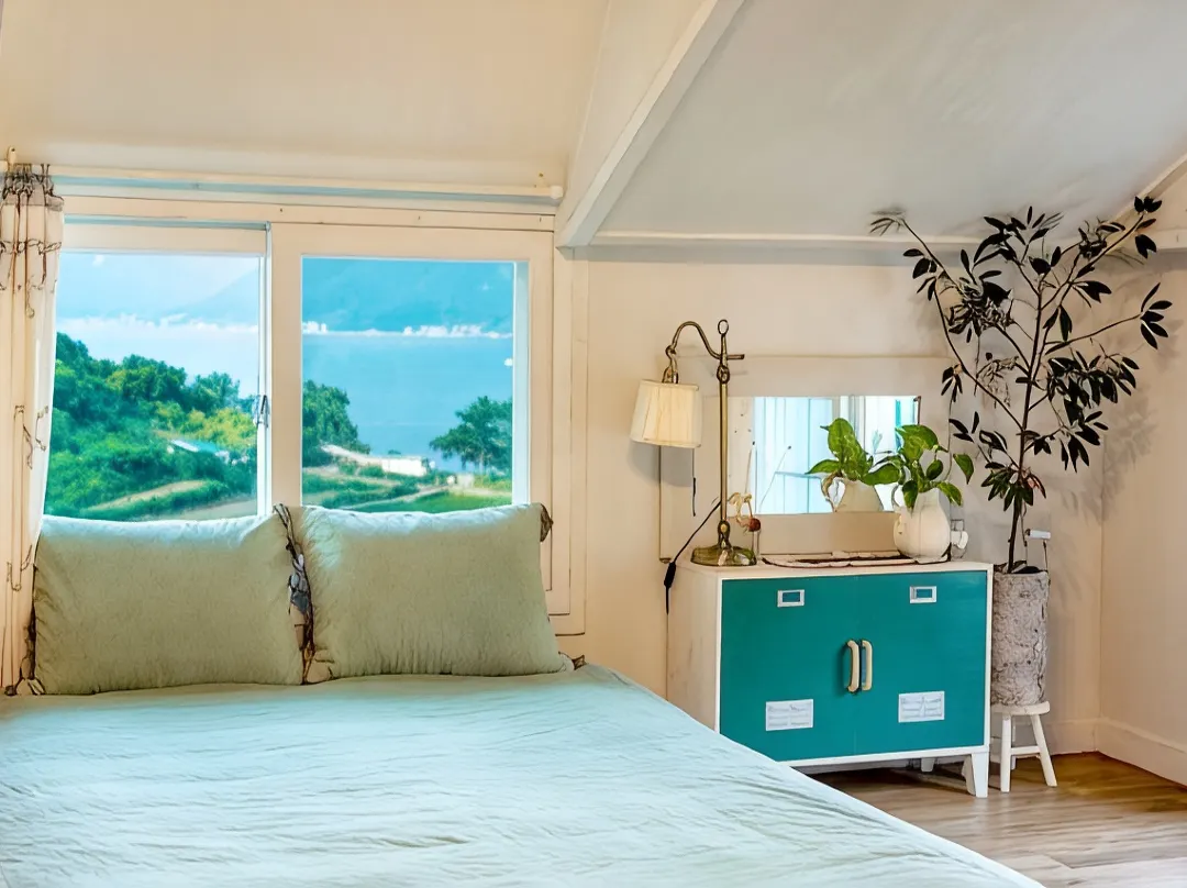 Namhae Painter And Flower Stay - Namhae-gun