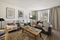 Closest Stay to Downtown Mt Dora - Renovated - Walk Everywhere - 5-Star Reviews - Boutique