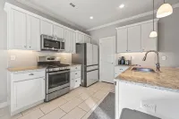 Canal - Modern Home - Wifi