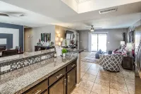 Private HEATED POOL at the Wine Time Villa! - 4-Star
