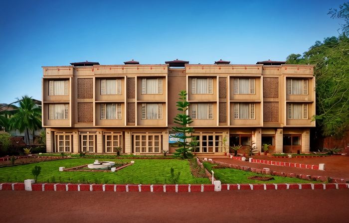 Kohinoor Highway Resort