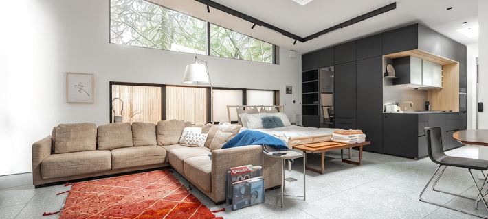 Hip Modern Studio in serene central Bellevue with AC, WiFi, Kitchen, TV Hotéis em Bellevue