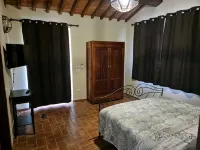 Apartment 1st floor in farmhouse with Pool