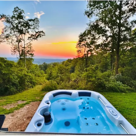 A Still Point Cabin and HOT TUB!