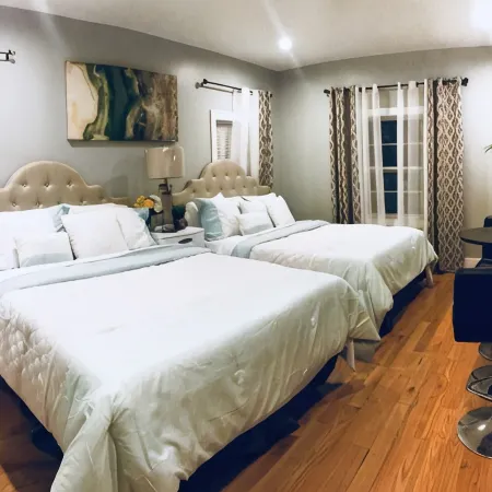 4BR 2Baths WOLLASTON BEACH.15min to Boston2
