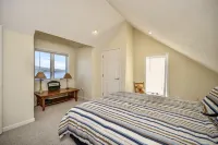 Best Location, lakefront, dockslip, family friendly, safe. - 3-نجوم